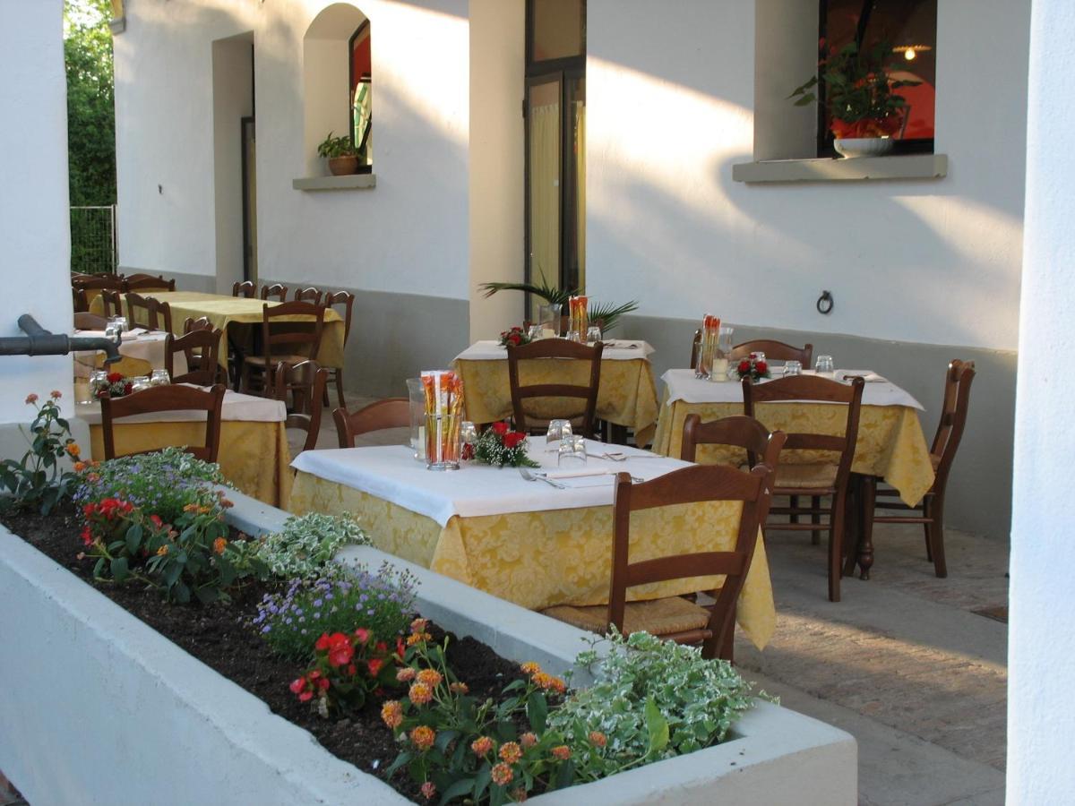 Hotel Riviera Ristorante La Briciola Novellara ภายนอก รูปภาพ